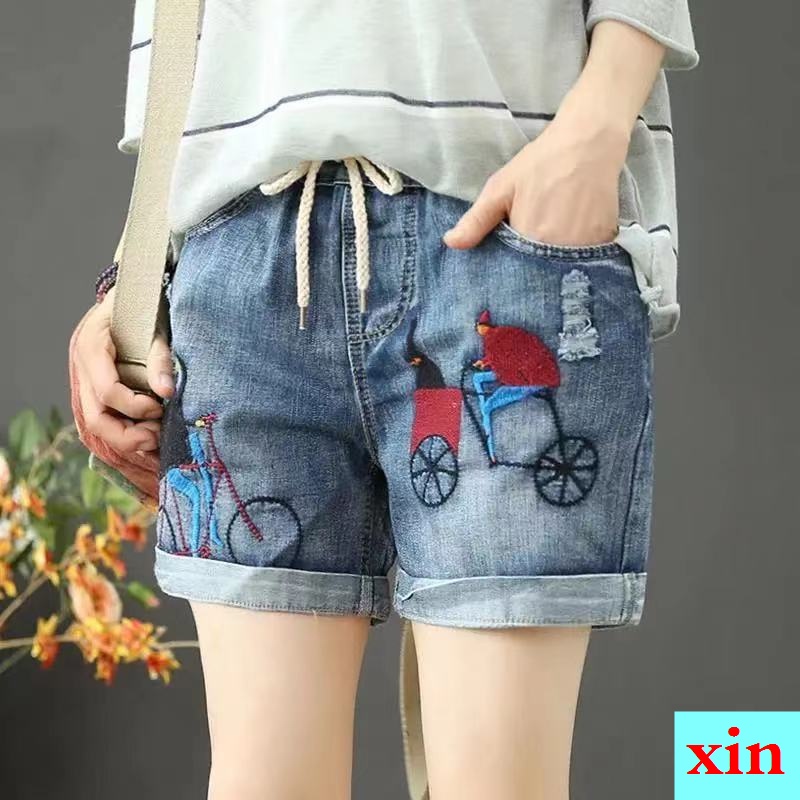 Quần Short Denim Lưng Thun Thêu Hình Bướm Phong Cách Mới Mùa Hè Cho Nữ