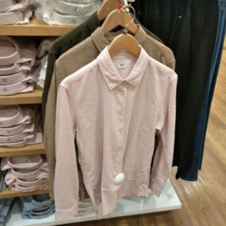 Áo sơ mi Uniql* hồng paste hàng Authentic size M