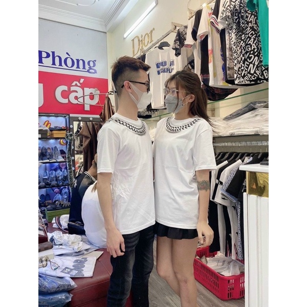 Áo phông thụng cổ xích