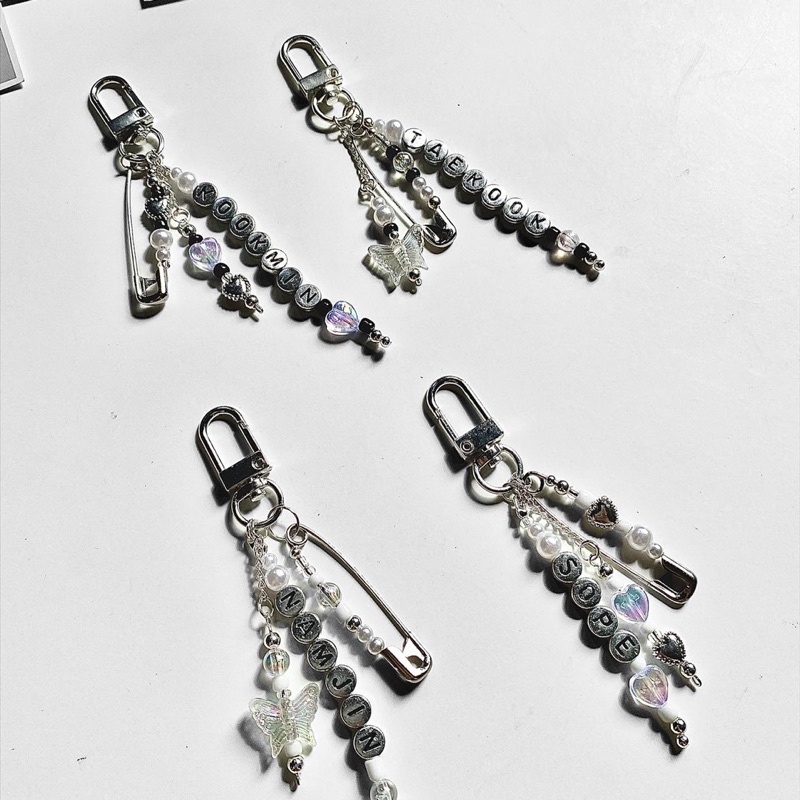 Dây đeo - Móc khoá chữ bạc ✨