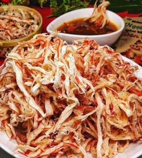 Sợi mực hấp cốt nước dừa
