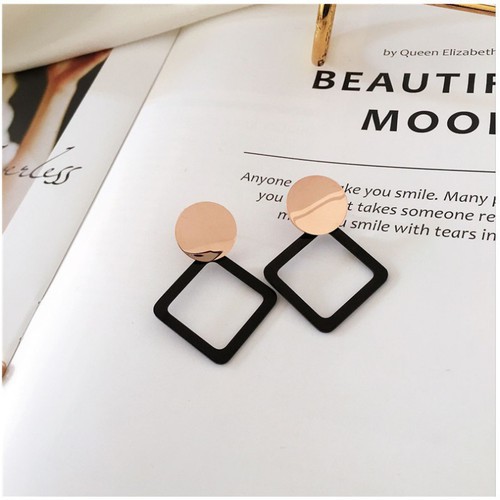 Bông Tai Dự Tiệc Titan Ko Đen TT 3472