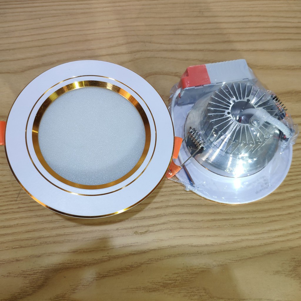 Đèn ốp âm trần chống chói tản nhiệt dày 5W-7W-9W viền trắng - Nhiều màu TLC bảo hành 24 tháng