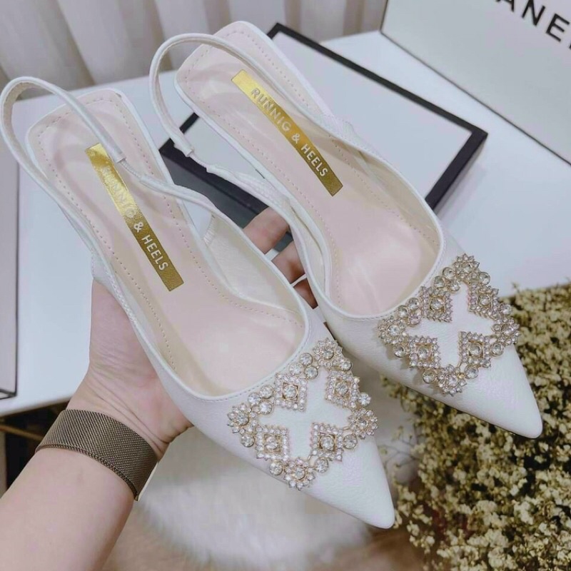 Giày sandal bít mũi hoa đá vuông quai hậu gót nhọn 7p chảnh dã man