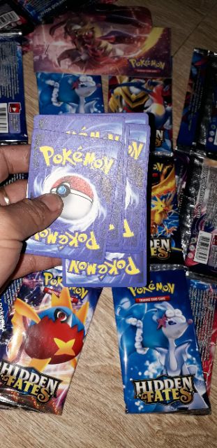 Sét 96 thẻ bài pokemonHiden fates bằng giấy bóng cứng