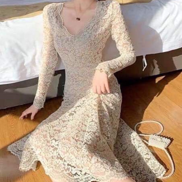 Váy ren dáng dài
