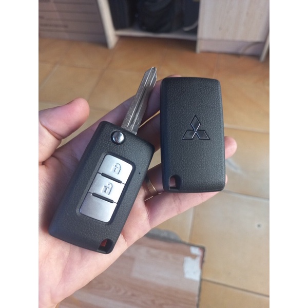 Vỏ độ gập chìa khóa Mitsubishi Xpander, Attrage, Triton, Pajero 2016 - 2021