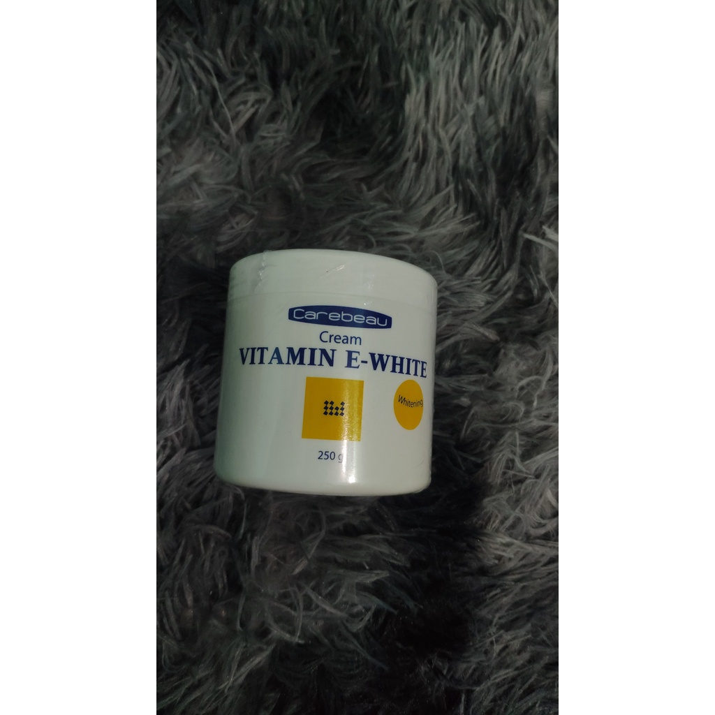 [Chính Hãng] [HÀNG HOT] Kem body dưỡng trắng da toàn thân Carebeau Vitamin E-White 250g | BigBuy360 - bigbuy360.vn