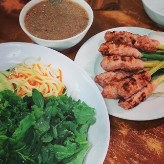 NEM LỤI BỌC XẢ CHUẨN HUẾ 1kg