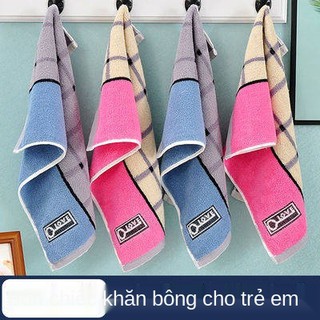 4 gói khăn nhỏ trẻ em rửa nhà bông mềm thấm, không lông, phim hoạt hình dễ thương cho bé ăn khăn ăn
