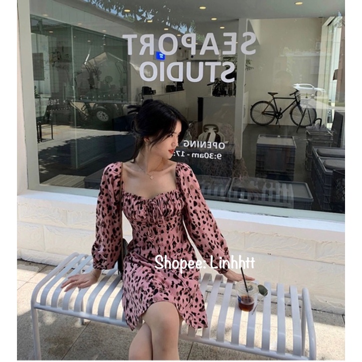 Đầm lụa beo cổ vuông nhúng ngực tay dài ulzzang