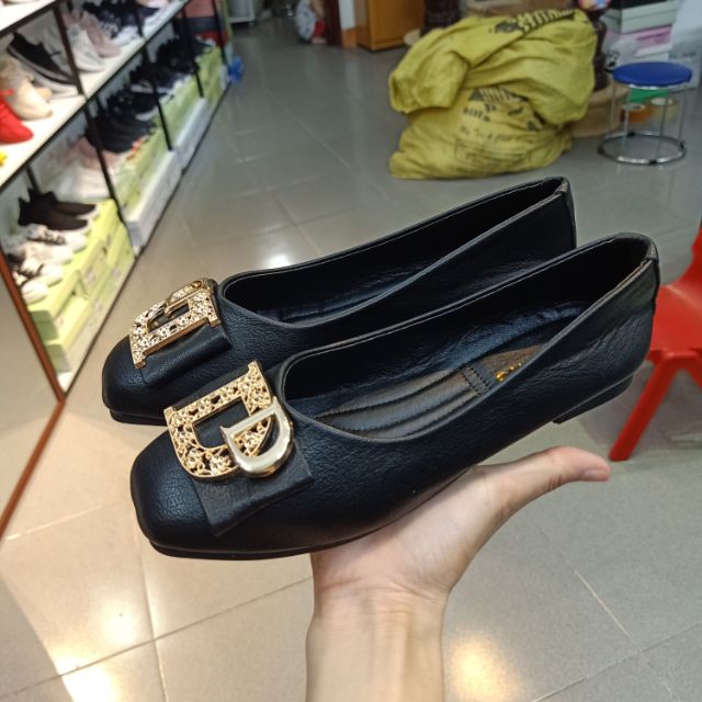 Bệt dẻo chữ D