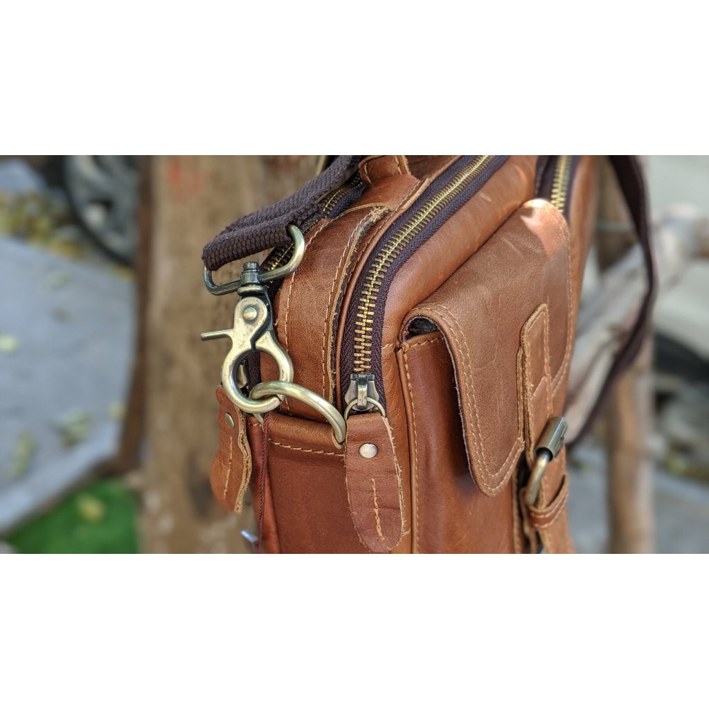 Túi Đeo Chéo Da Bò Pullup Có Tay Cầm Dáng Hộp Cá Tính