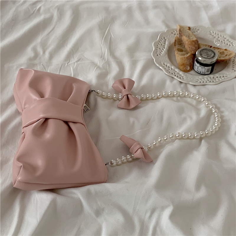 Túi đeo chéo IELGY hình nơ đính ngọc trai phối dây xích thời trang xinh xắn cho nữ