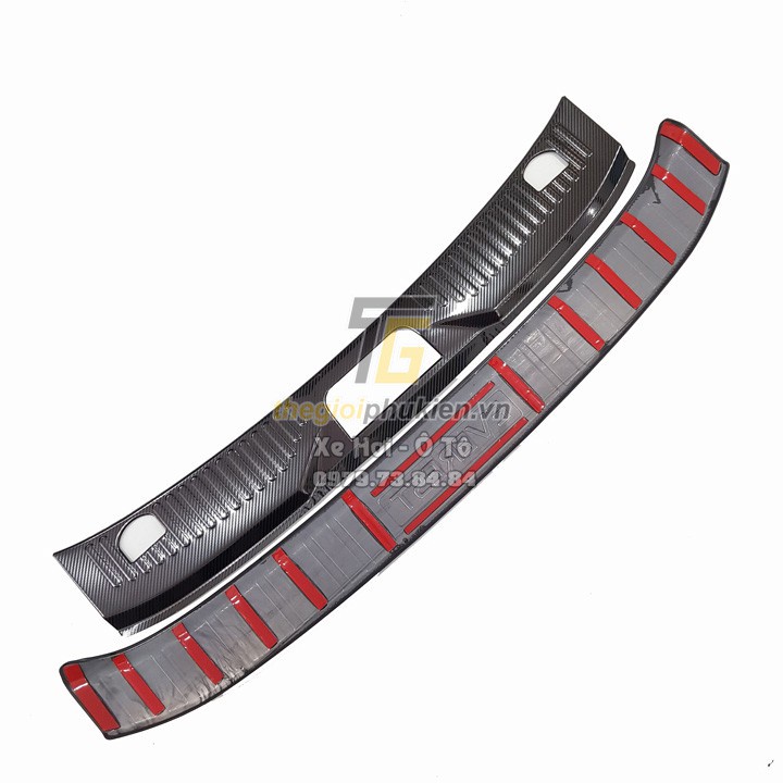 Chống trầy cốp, nẹp cốp sau Carbon xe Ford Everest 2017 2018 2019 2020 2021 mẫu CACBON thể thao cao cấp