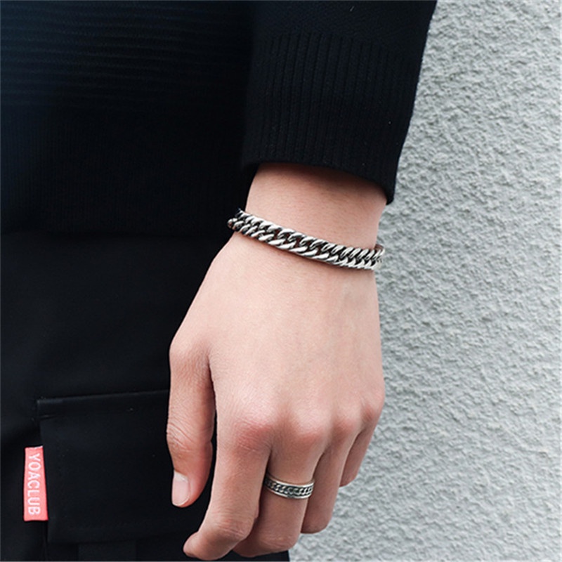 Vòng Tay Dây Xích Bằng Thép Titanium Màu Bạc Phong Cách Punk Cho Nam Giới