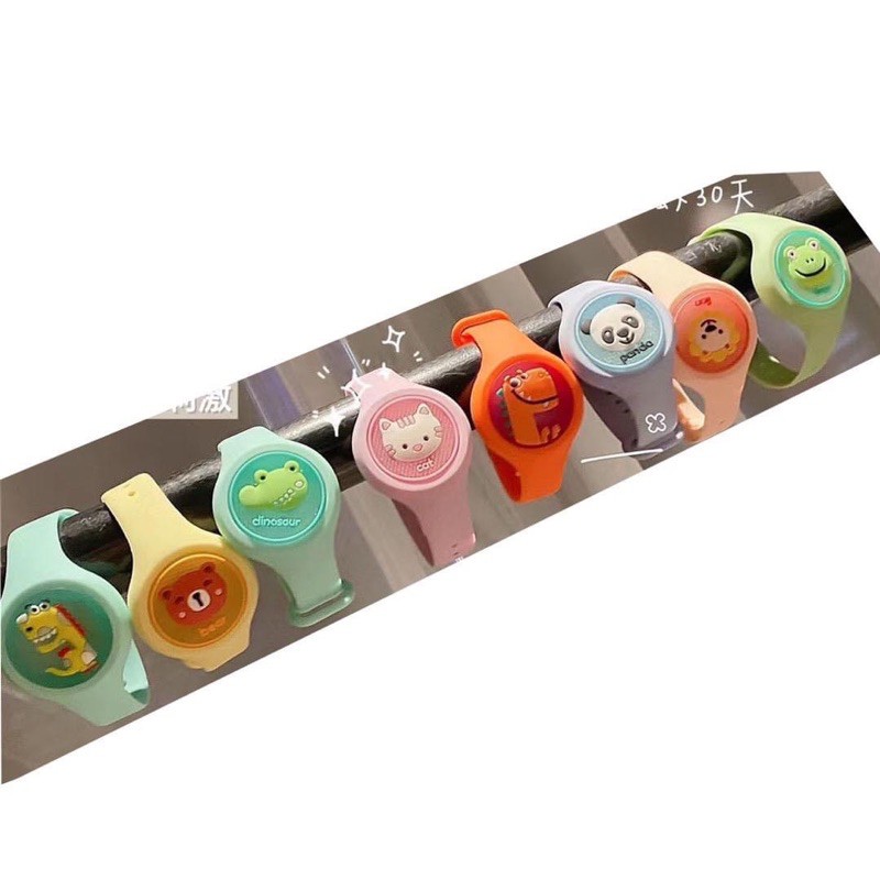 Đồng hồ đồ chơi phát sáng cho bé trai bé gái giá hạt rẻ vô cùng đáng yêu