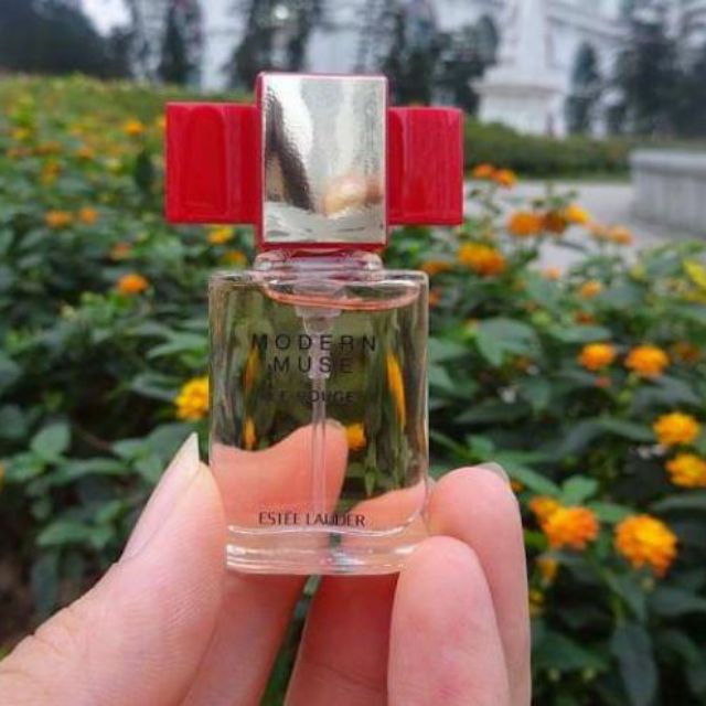 Com bo nước hoa Estee lauder và Elie saab mini