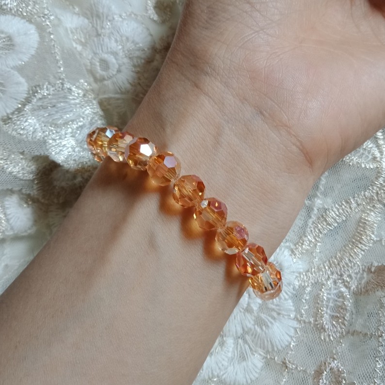 Vòng tay pha lê handmade hạt tròn giác to màu trà đơn giãn dễ thương