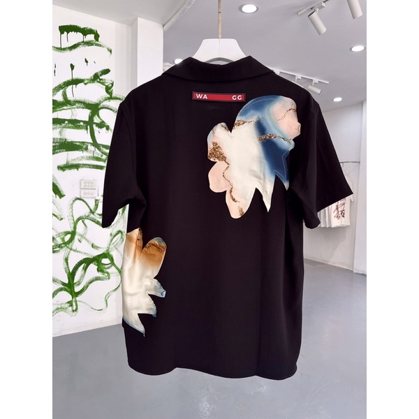 Set sơ mi và quần soóc đen lụa thô vá hoạ tiết WAGG cao cấp