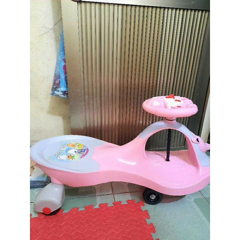 XE LẮC CHO BÉ