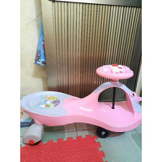 XE LẮC CHO BÉ