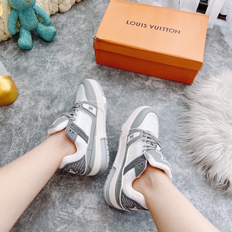 GIÀY L.V TRAINER SNEAKER WHITE GREY LAI AU