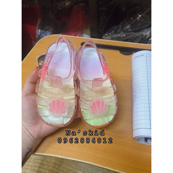 Sandal prim@rk thơm màu hồng cho bé gái