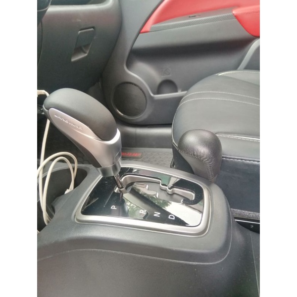 Tay nắm cần số tự động Mazda, Attrage, Mirage, Outlander, Triton