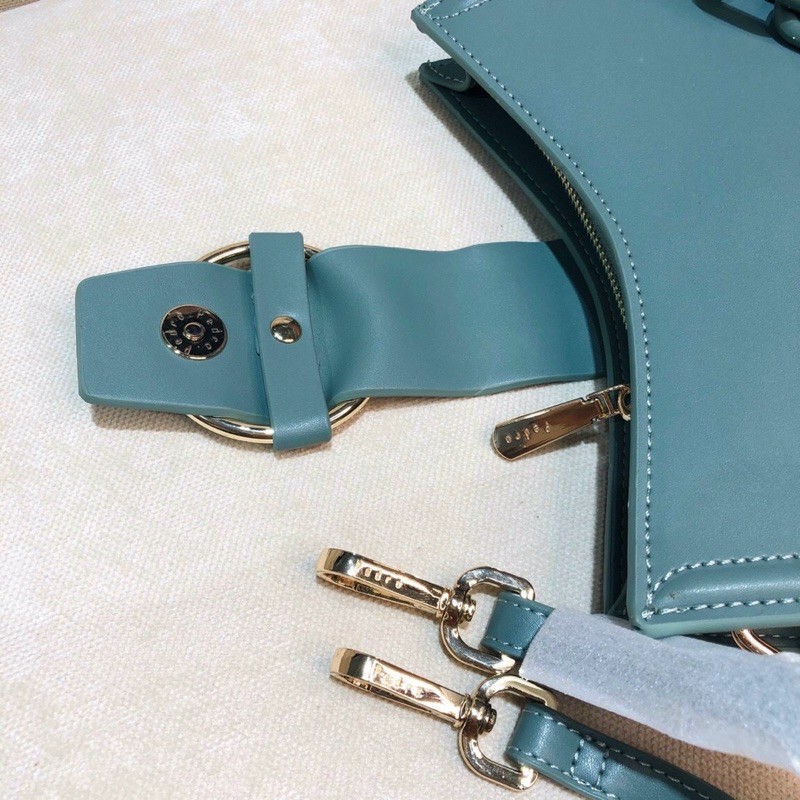 [Mã WAST10K giảm 10K đơn bất kỳ] [PW2-75060042] Túi Xách Kẹp Nách PD BUCKLED SHOULDER BAG LÓT TRONG DA LỘN