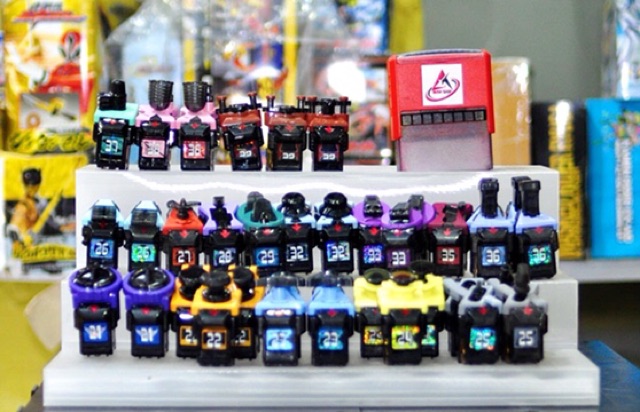 ĐỒ CHƠI MÔ HÌNH DX | CANDY | GASHAPON SWITCH KAMEN RIDER Fourze