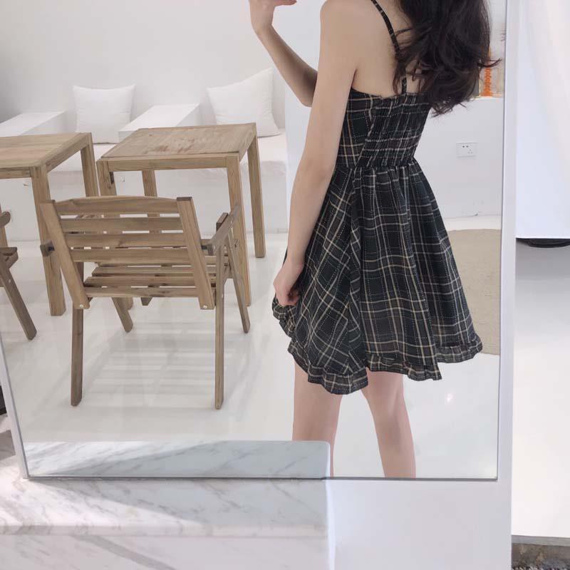 Beautiful and youthful classic French style dress