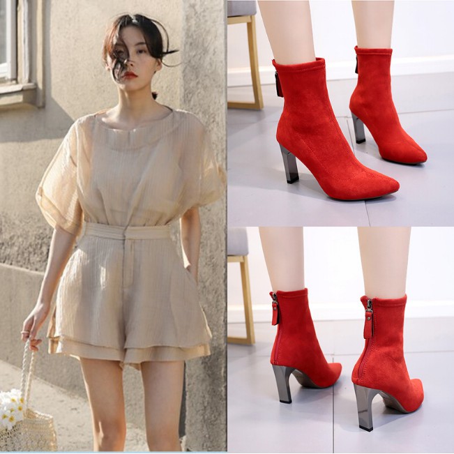 Giày boot nữ cổ lửng đế 8cm da lộn màu đỏ GBMN-01R2