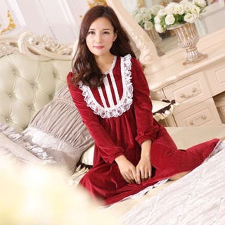 Váy đầm nhung phối ren