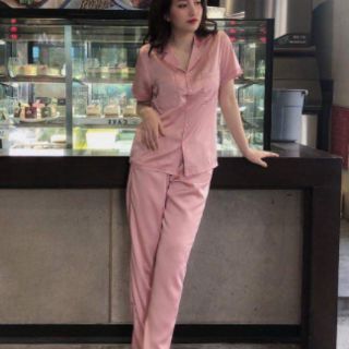 Satin trơn cỗ vest sieu sang