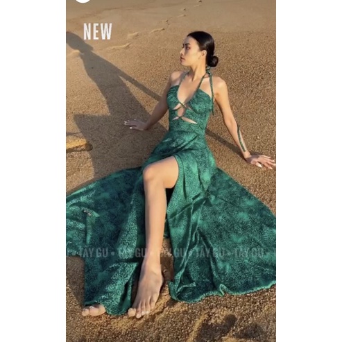 Đầm maxi cut out đi biển Tây Gu