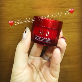 Mini 15ml Kem dưỡng chống lão hoá, thu nhỏ lỗ chân lông SKII R.N.A Power Airy Milky Lotion thấm nhanh, k bết dính