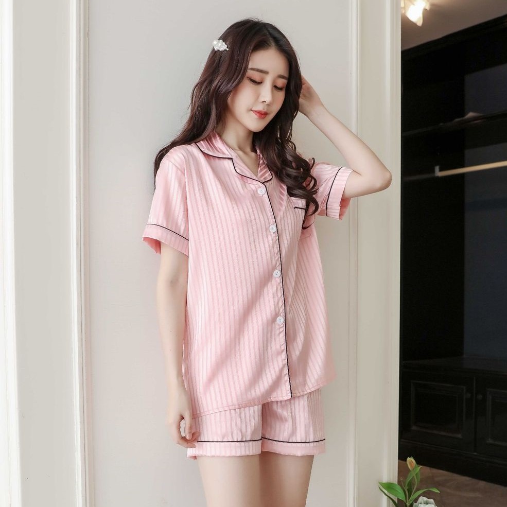 Bộ Ngủ Sọc Trơn  Đồ Mặc Nhà Sang Trọng Khuy Ngắn IVY309