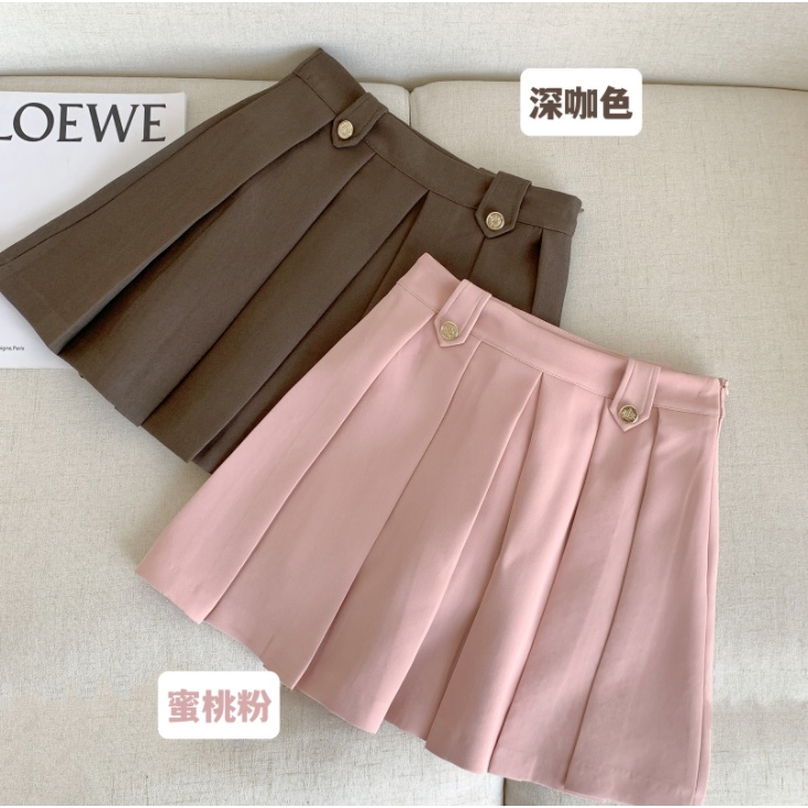 Chân váy xếp ly đính khuy dáng chữ A | BigBuy360 - bigbuy360.vn