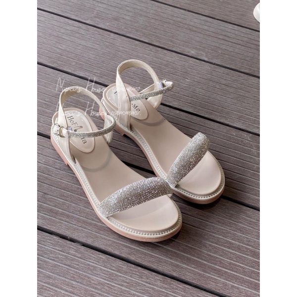 sandal đính đá