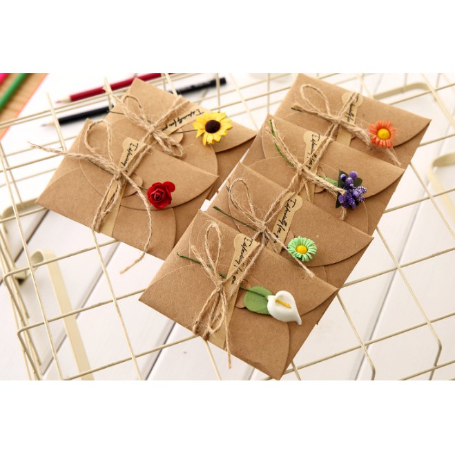 Thiệp Hoa Khô Phong Cách Vintage