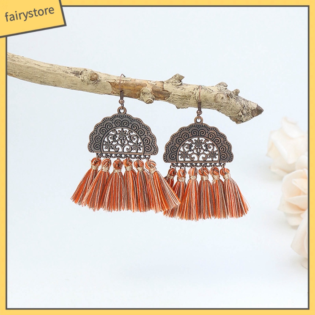 Khuyên tai nữ trang dáng dài tạo hình độc đáo thời trang