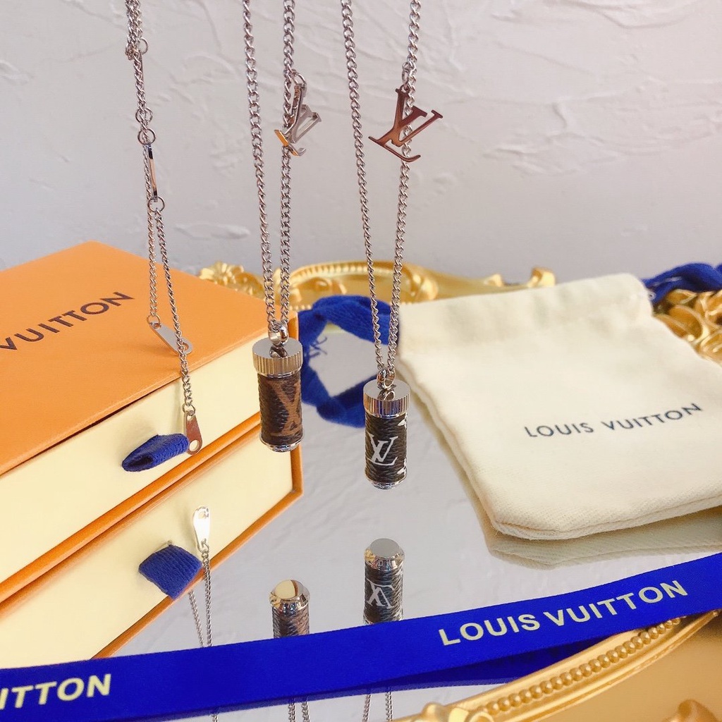 LOUIS VUITTON Vòng cổ Thép Titan Họa Tiết Lv Sang Trọng Cho Nam Nữ