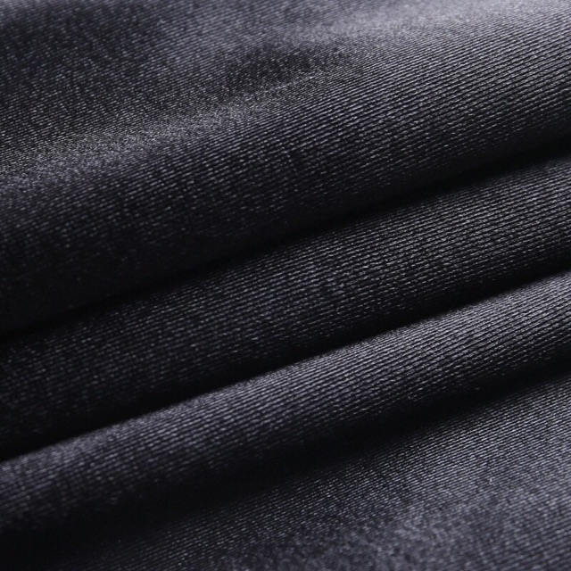 Sườn Xám Dáng Dài Đen Thêu Rồng Trắng