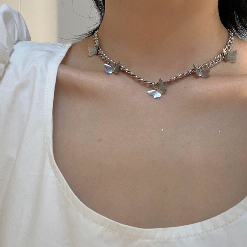 Dây Chuyền Mặt Hình Bươm Bướm Sang Trọng 22388