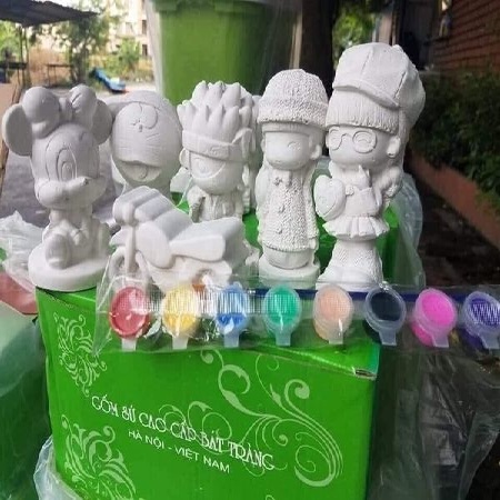 SET TÔ TƯỢNG 10 CON VẬT CHO BÉ KÈM BÚT VÀ MÀU