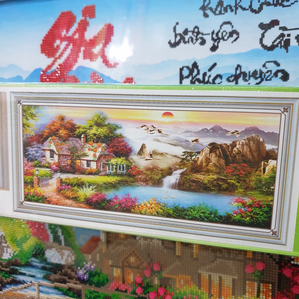 Tranh Đính Đá PHONG CẢNH NGÔI NHÀ HẠNH PHÚC (ĐÁ ABC CAO CẤP). Kích Thước: 1m40 x 65cm