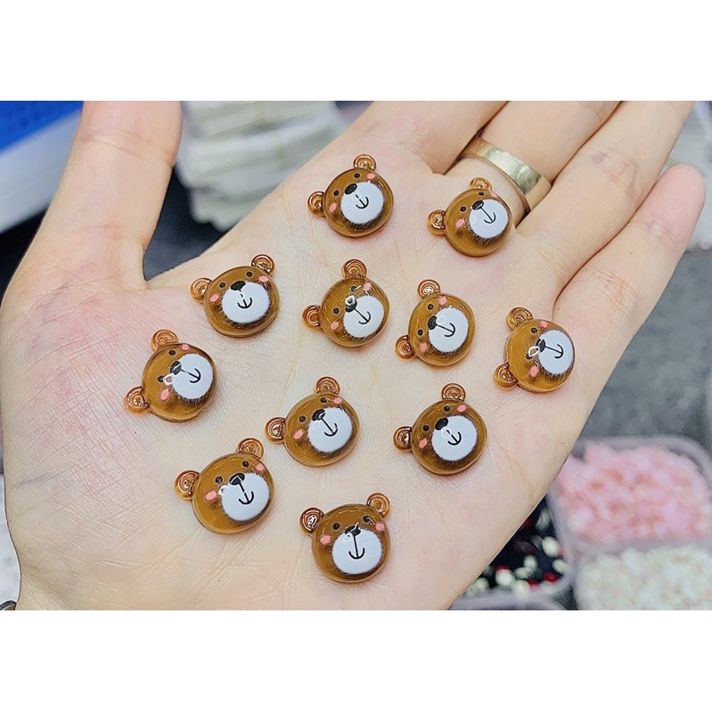 Cham đính móng thú cưng