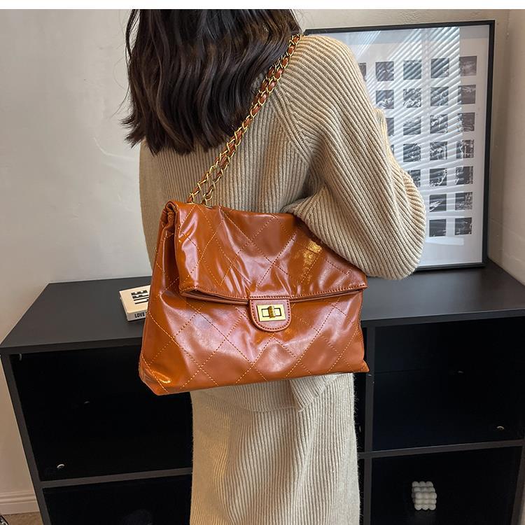 Túi Xách Đeo Vai Hình Vuông Cỡ Nhỏ Phối Dây Đeo Sợi Xích Thời Trang 2022 Mới Mẻ Cho Nữ