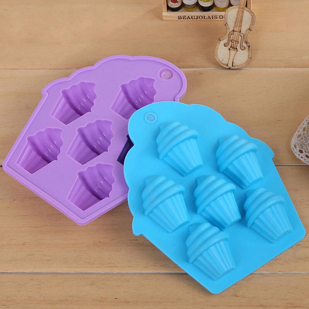 Khuôn Silicone làm nước đá hình kem ốc quế